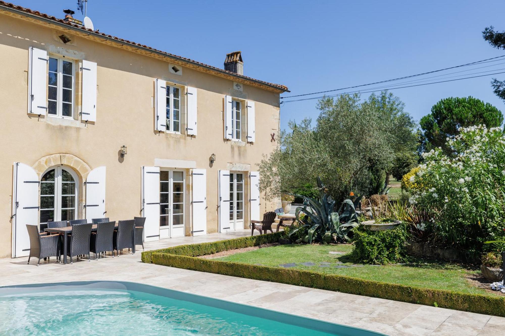 La Maison Des Vignes Villa Saint-Pierre-de-Bat Exterior photo